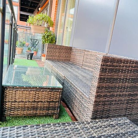 Latitude Chinatown Central Apartment Бирмингем Экстерьер фото
