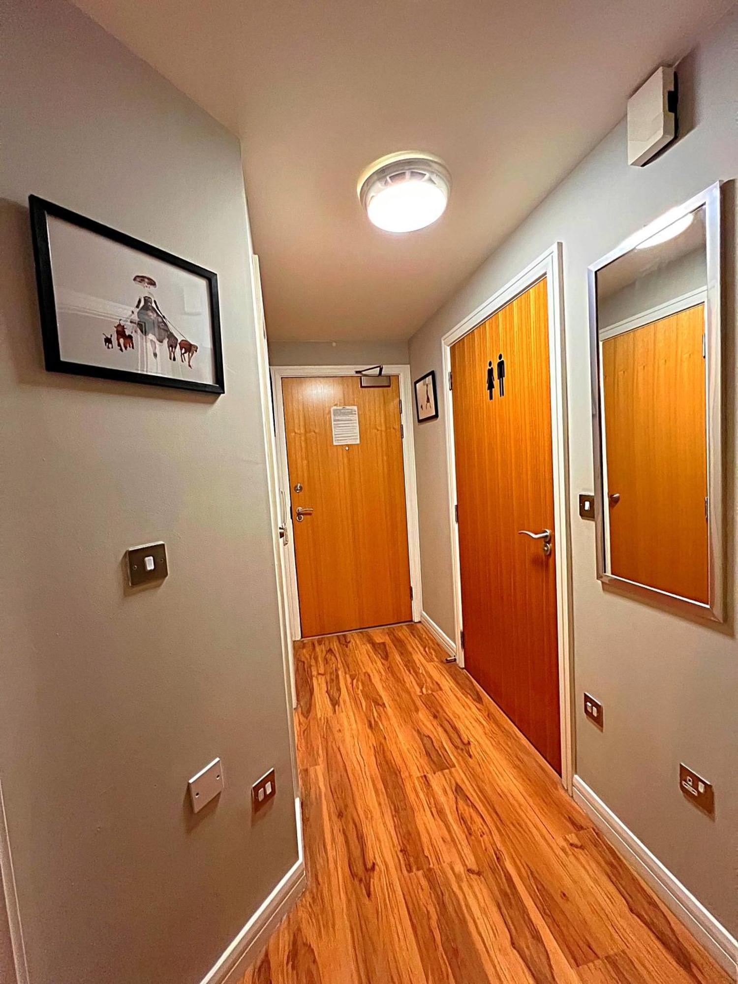 Latitude Chinatown Central Apartment Бирмингем Экстерьер фото