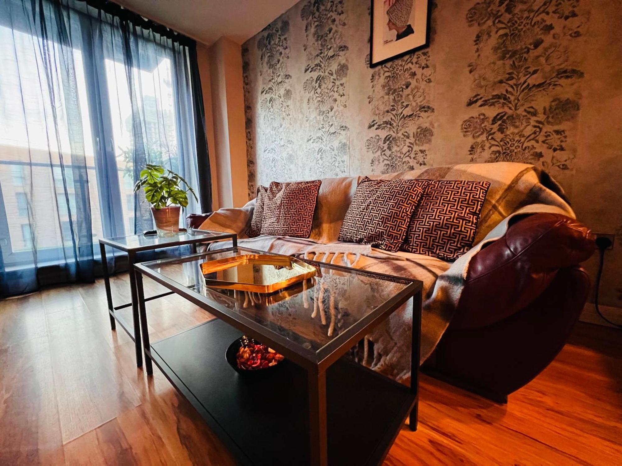 Latitude Chinatown Central Apartment Бирмингем Экстерьер фото